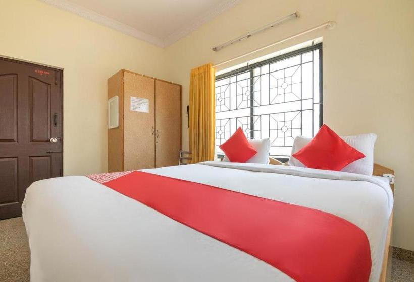 Отель Oyo 10242  Shelton Suites