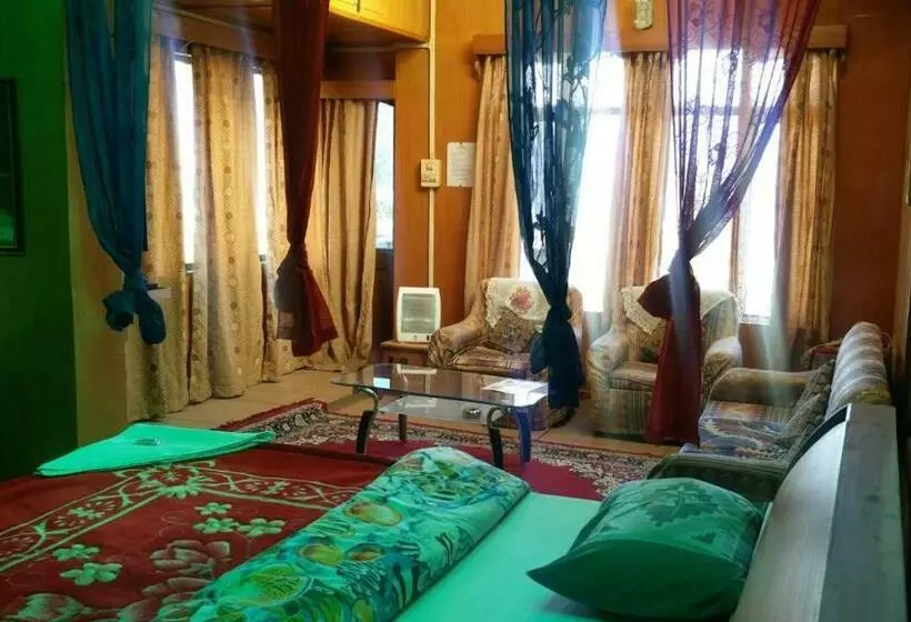 Hotelli Vamoose Dolma