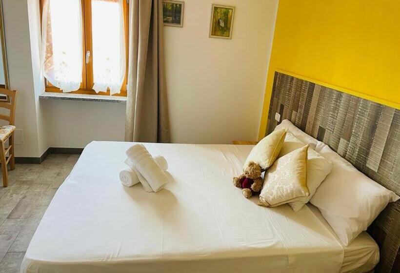 פנסיון B&b With Pool La Montaldina Piemonte