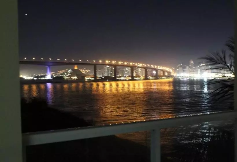 پانسیون Hospedagem Praia Da Costa