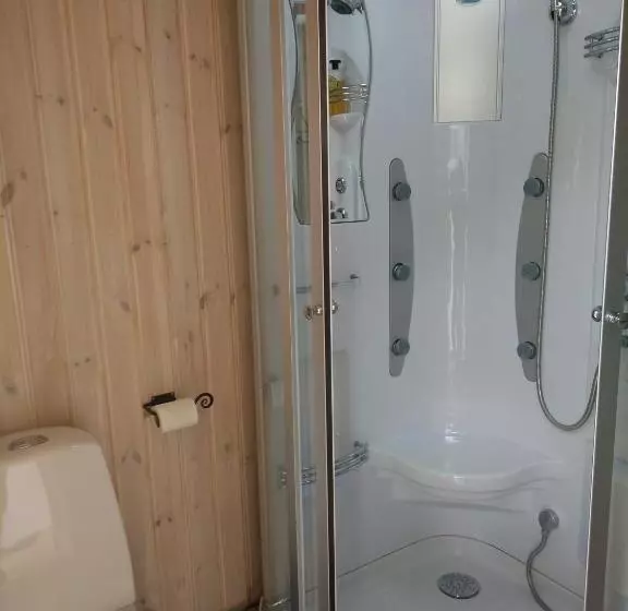 ペンション ängshyddan B&b
