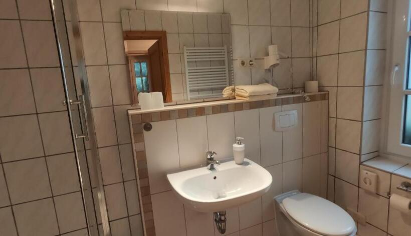 ペンション Wirtshaus Neuenkirchen