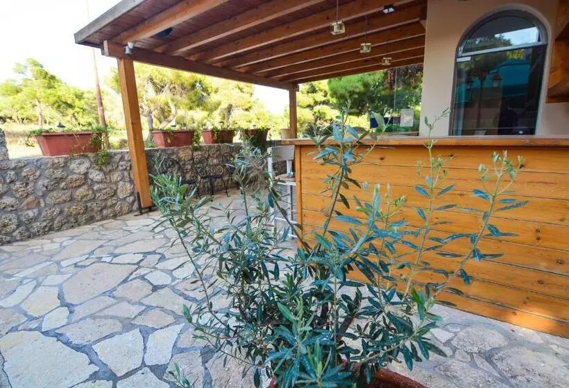Epavlis Apartments