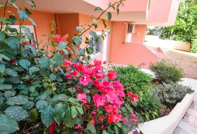 Epavlis Apartments