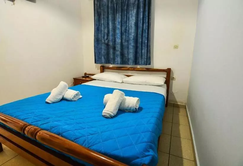 Epavlis Apartments