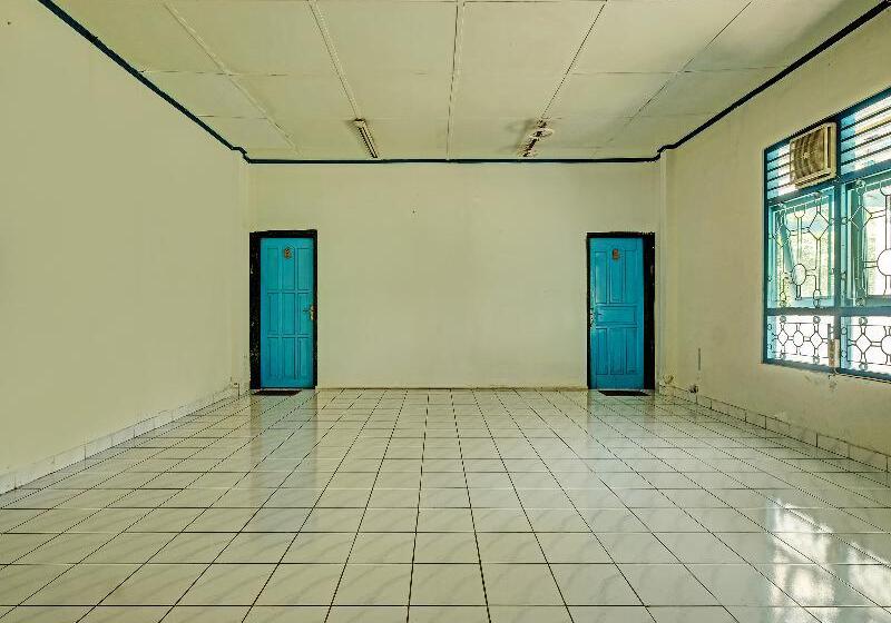 Hotel Spot On 2275 Omah Jm