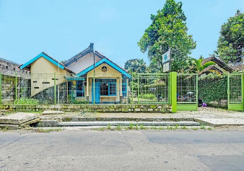 Hotel Spot On 2275 Omah Jm