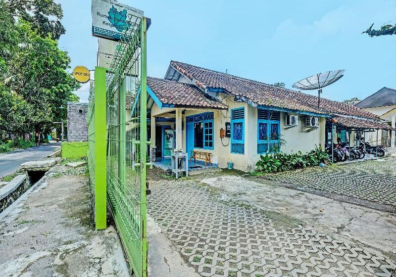 Hotel Spot On 2275 Omah Jm