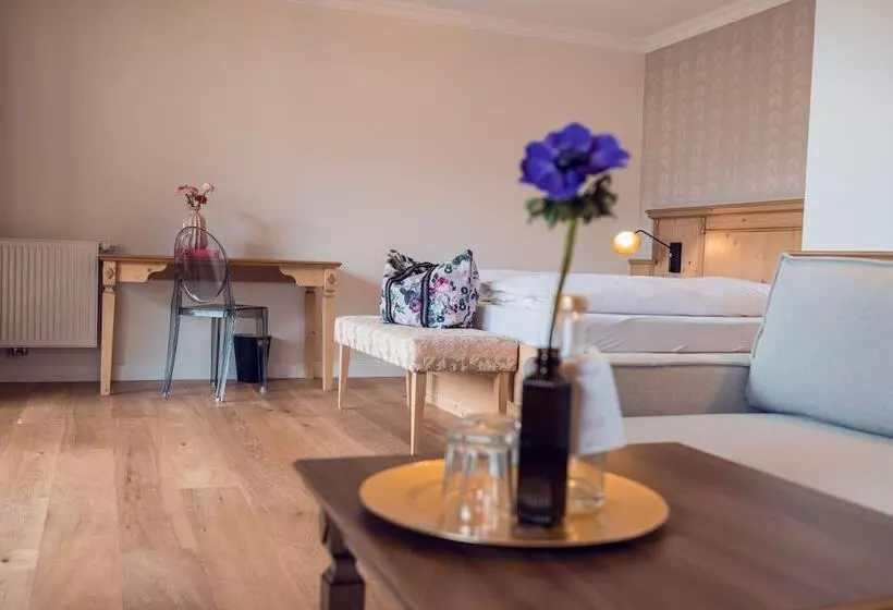 호텔 Alpine Hideaway Zillertalerhof   4 Sterne Superior