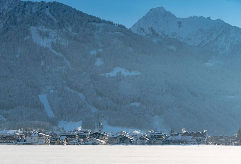 فندق Alpine Hideaway Zillertalerhof   4 Sterne Superior