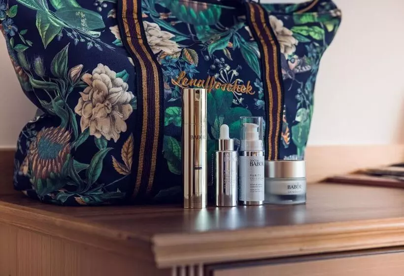 호텔 Alpine Hideaway Zillertalerhof   4 Sterne Superior