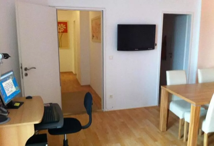 هتل Apartments city room Berlin