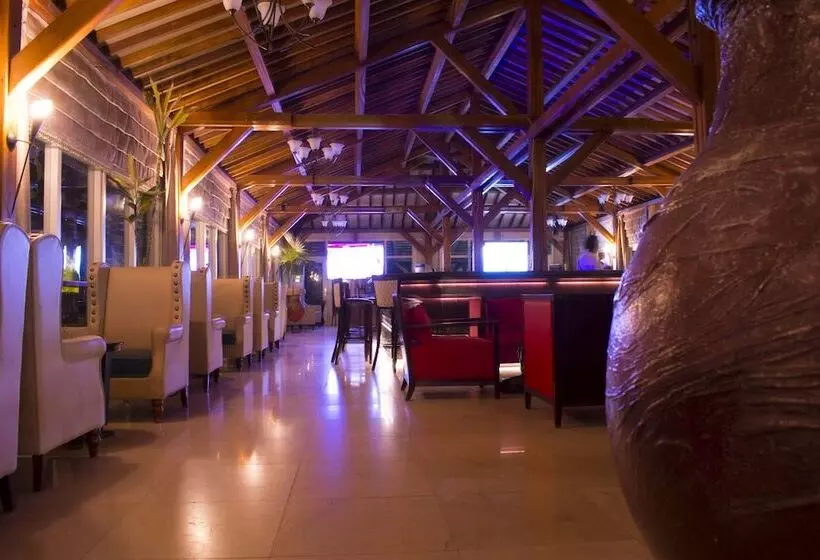 فندق Best Western Plus Accra Beach