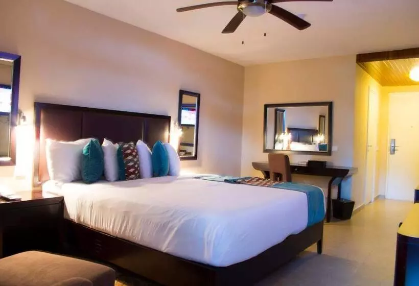 فندق Best Western Plus Accra Beach