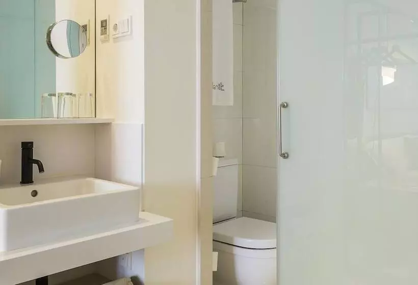 Отель Denit Barcelona