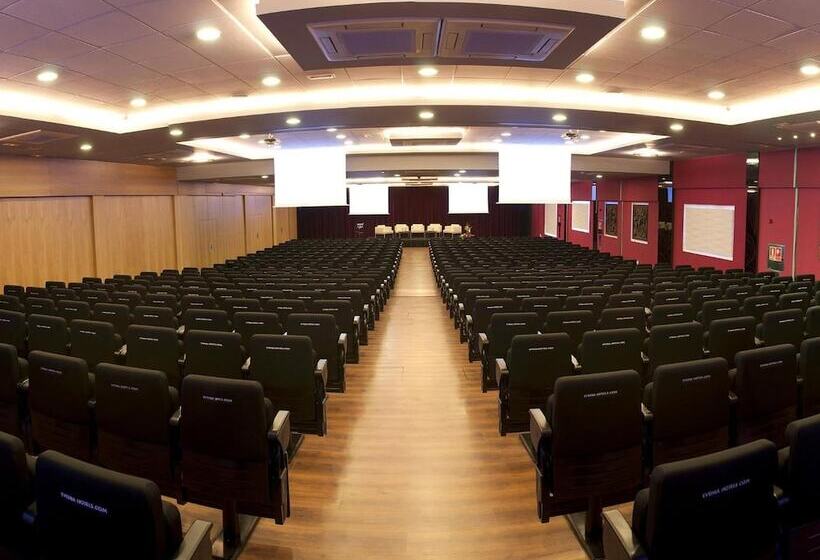 هتل Evenia Olympic Palace