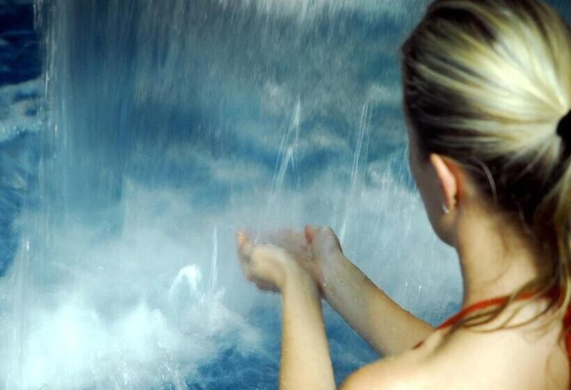 هتل Evenia Olympic Palace