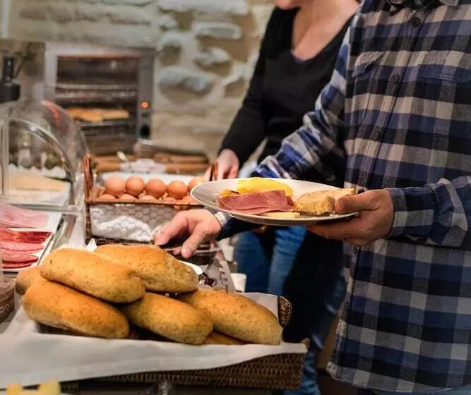 Gar Anat Hotel Boutique