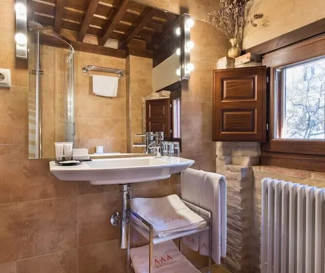 Gar Anat Hotel Boutique