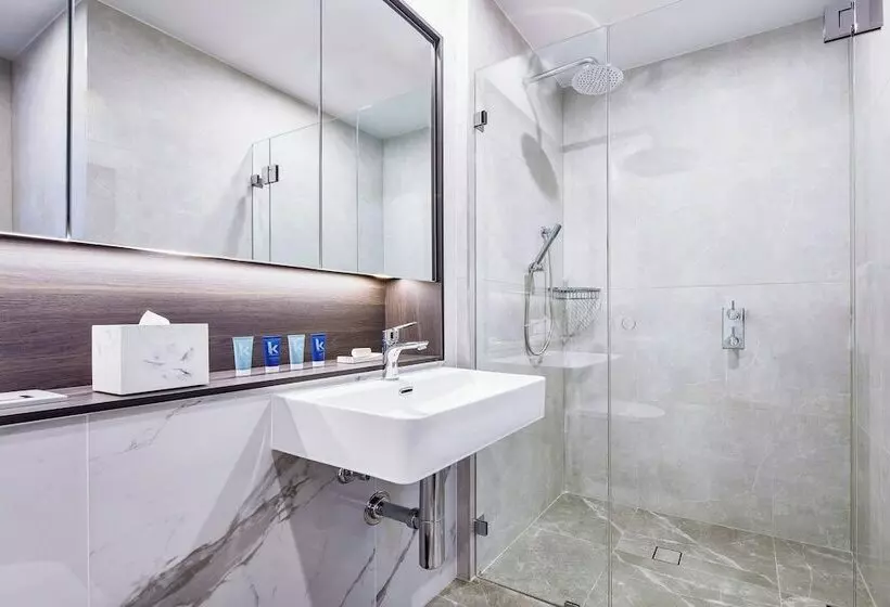 ホテル Meriton Suites George Street, Parramatta