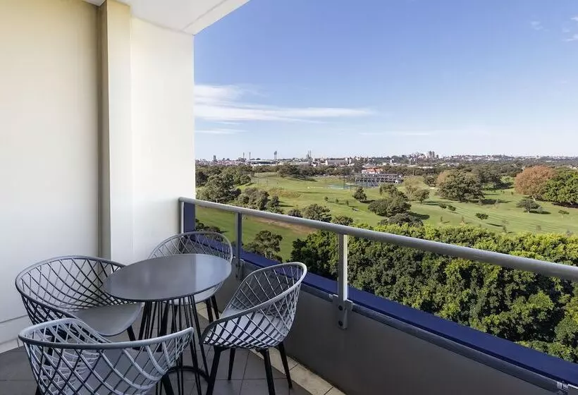 酒店 Meriton Suites Waterloo