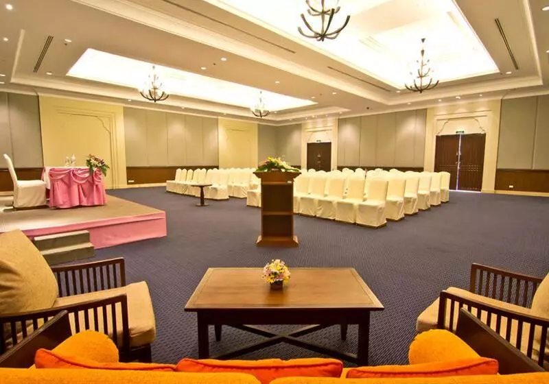 Hotelli Ravindra Beach Resort & Spa Sha Extra Plus