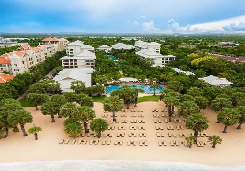 Hotelli Ravindra Beach Resort & Spa Sha Extra Plus