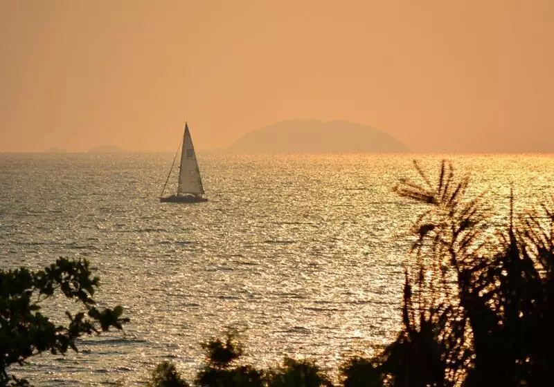 Hotelli Ravindra Beach Resort & Spa Sha Extra Plus