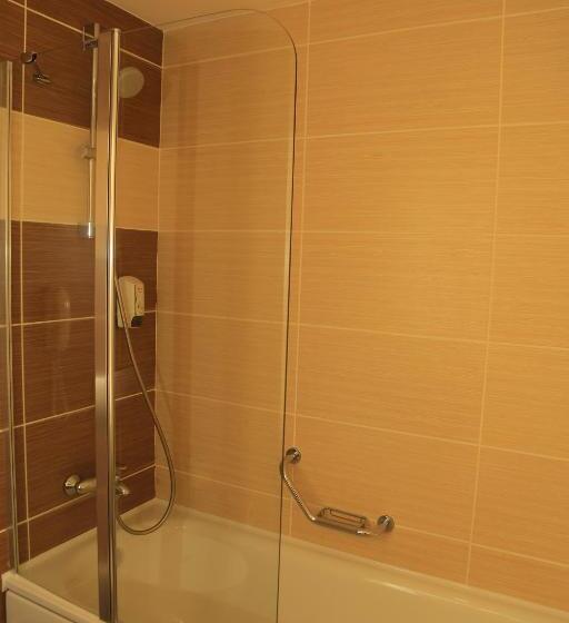 בית מלון כפרי Saphir Resort & Spa