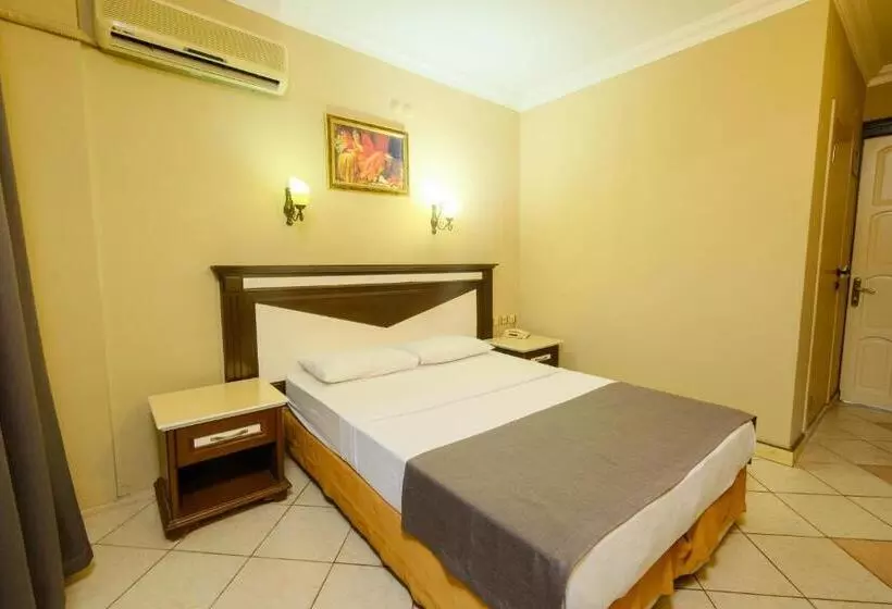 Hotel Club Selen Icmeler