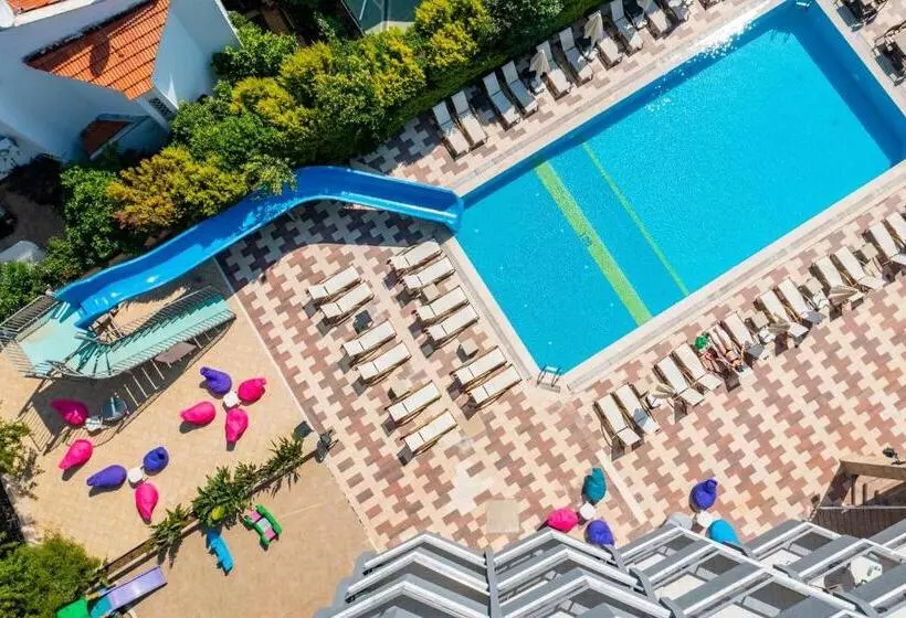 Hotel Club Selen Icmeler