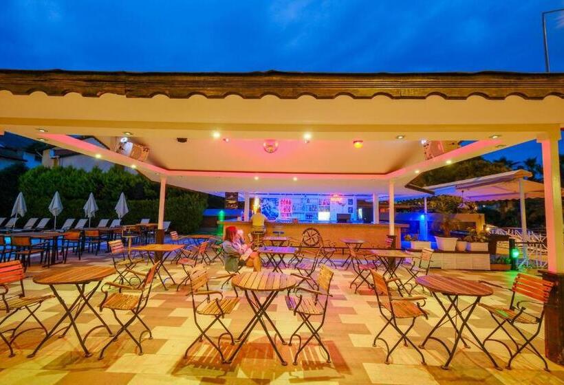 فندق Club Selen Icmeler