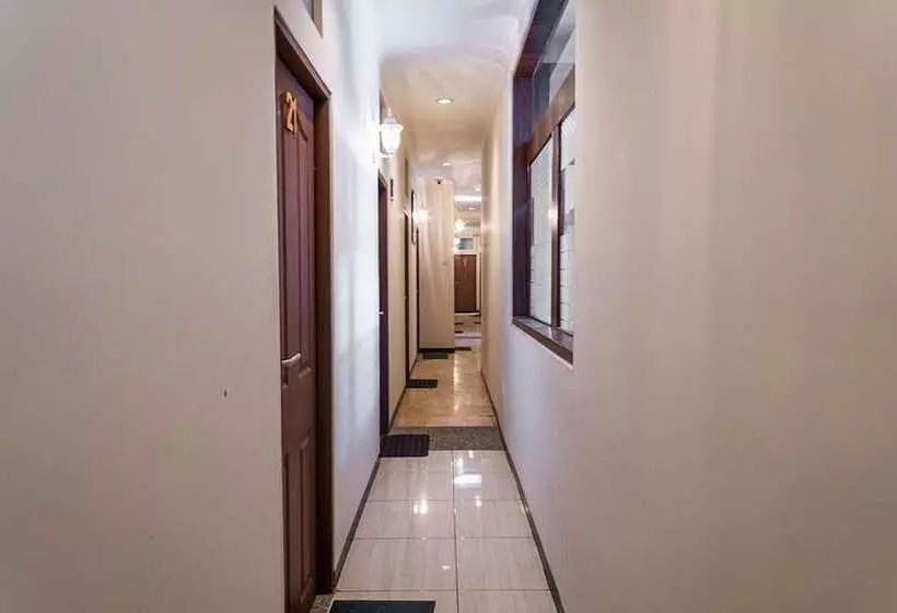 ペンション Reddoorz Near Alun Alun Bandung 2