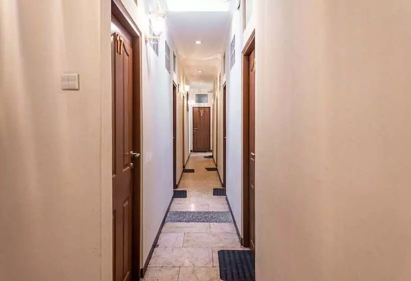 ペンション Reddoorz Near Alun Alun Bandung 2