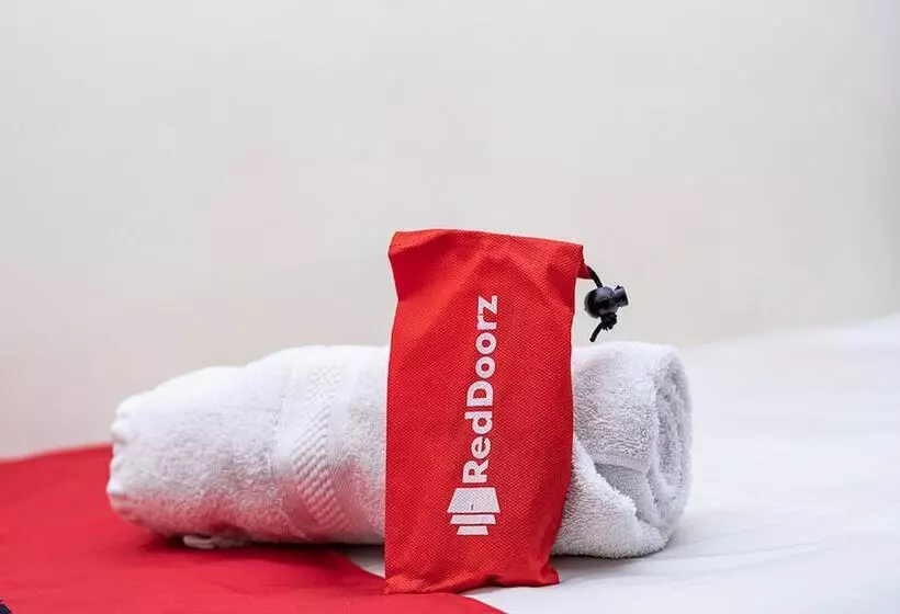 ペンション Reddoorz Near Alun Alun Bandung 2