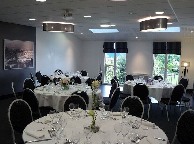 Отель Clos De La Vaupalière Rouen