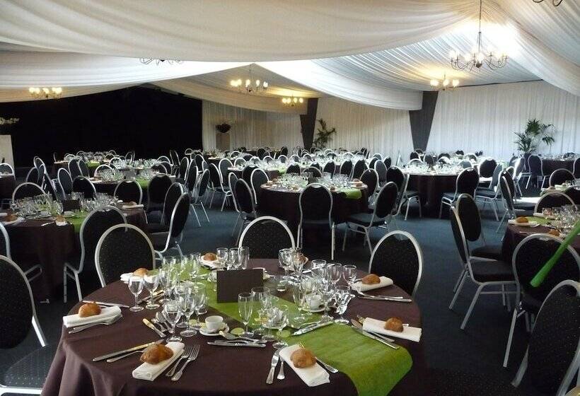 Отель Clos De La Vaupalière Rouen