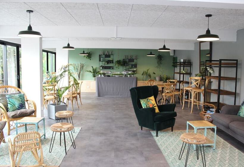 Отель Clos De La Vaupalière Rouen