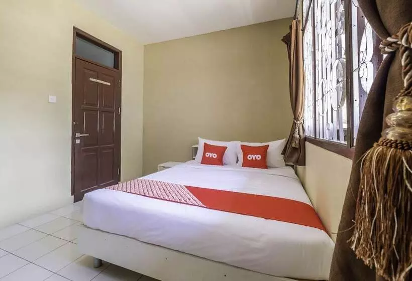 ホテル Oyo 1568 Stasiun Ka Cirebon Guest House