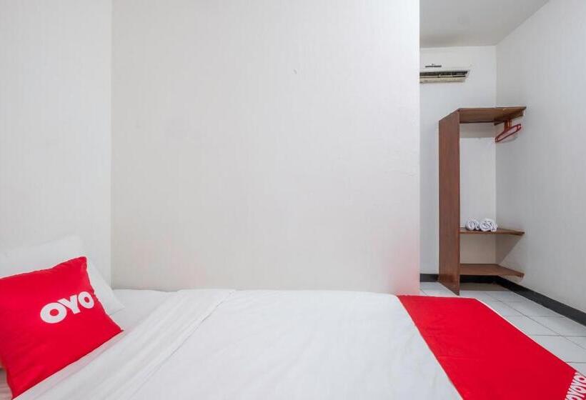 Hotell Oyo 1568 Stasiun Ka Cirebon Guest House