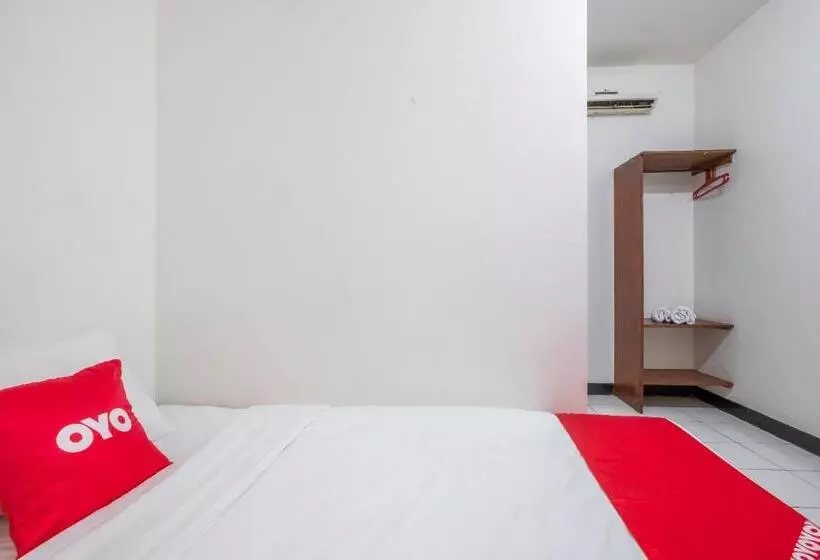 ホテル Oyo 1568 Stasiun Ka Cirebon Guest House
