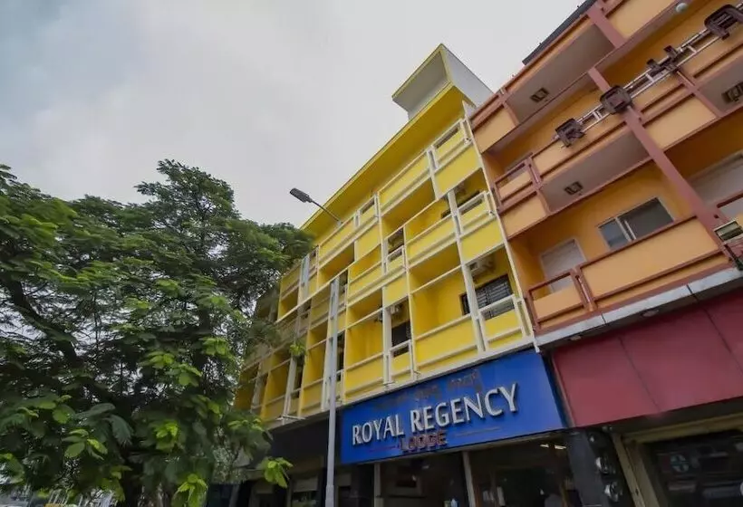 ホテル Royal Regency Lodge