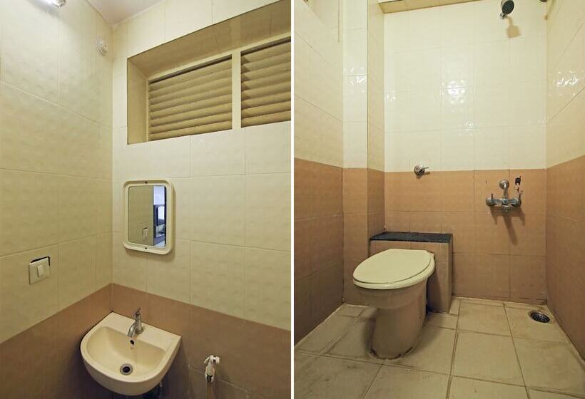 هتل Royal Regency Lodge