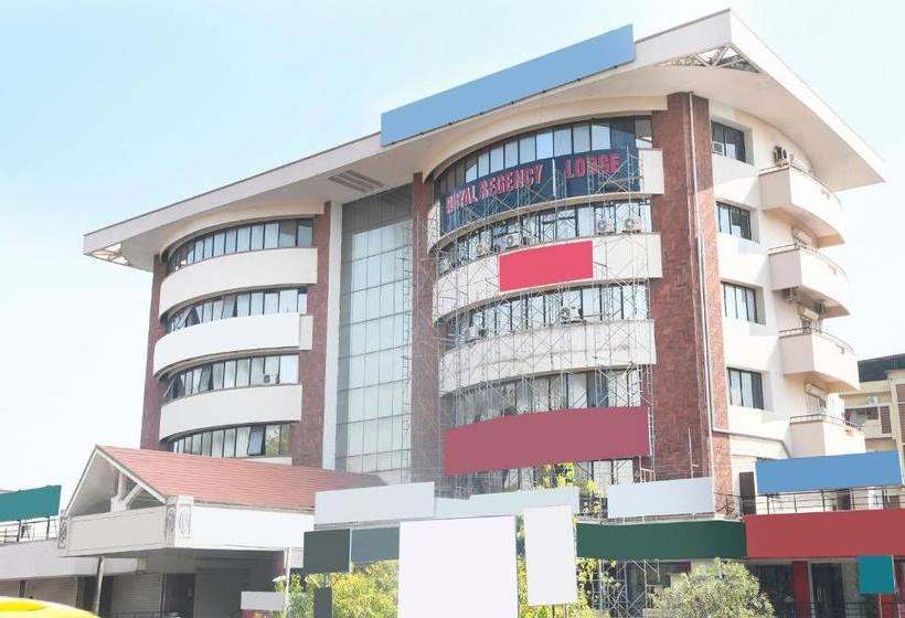 Отель Oyo 24285 Royal Plaza