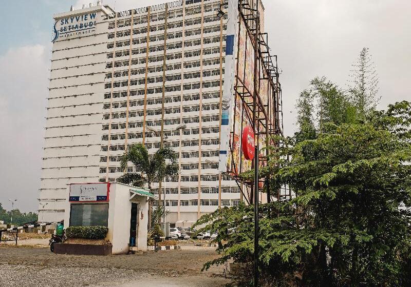 Отель Oyo 90245 Tridasa