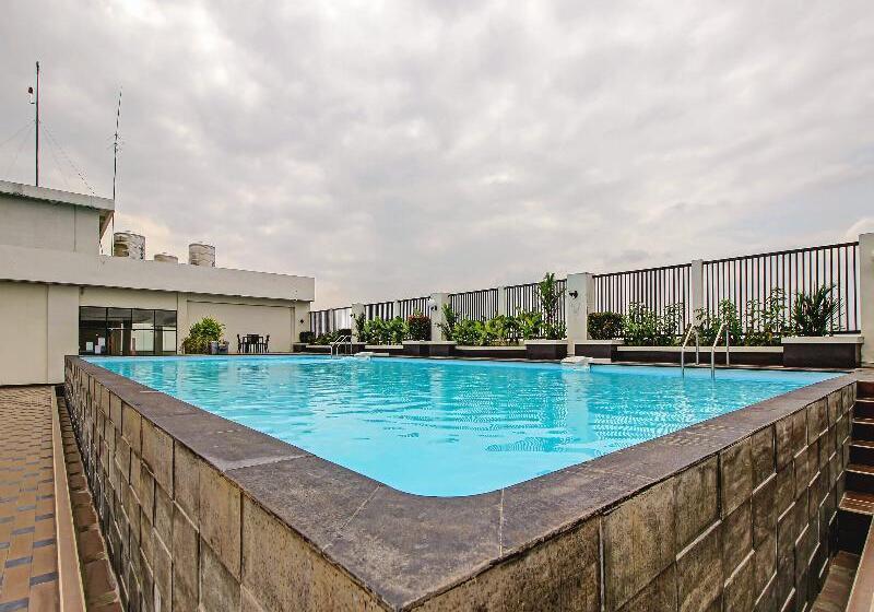 Отель Oyo 90245 Tridasa