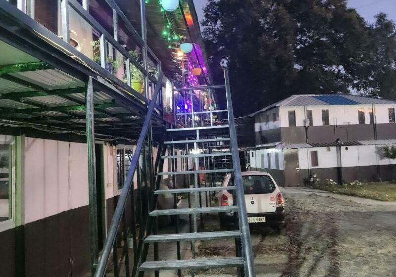 호텔 Snow View Huts