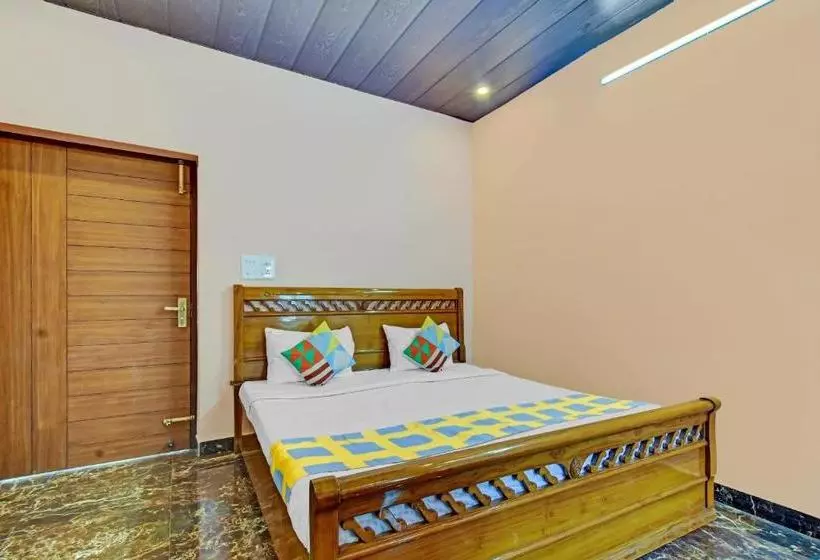 ペンション Oyo Home 78368 Modern Stay Dalanwala