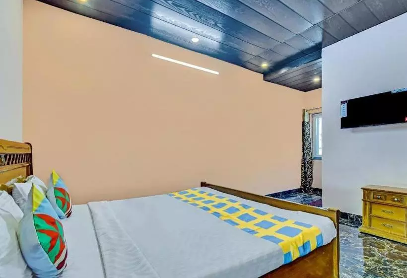 ペンション Oyo Home 78368 Modern Stay Dalanwala