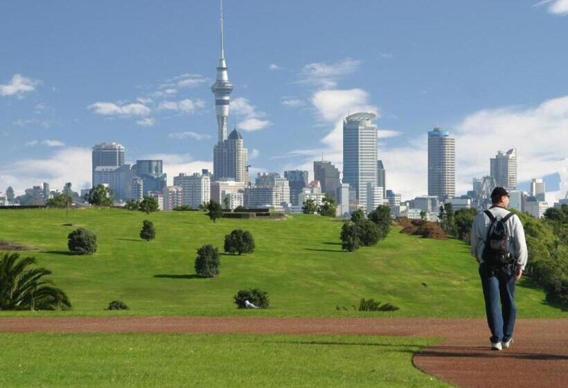 Alberg Base Auckland